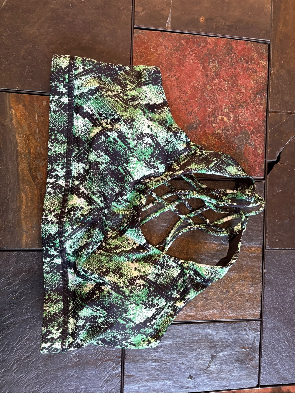 Constantly Varied Gear Black & Green Abstract Print Sports Bra